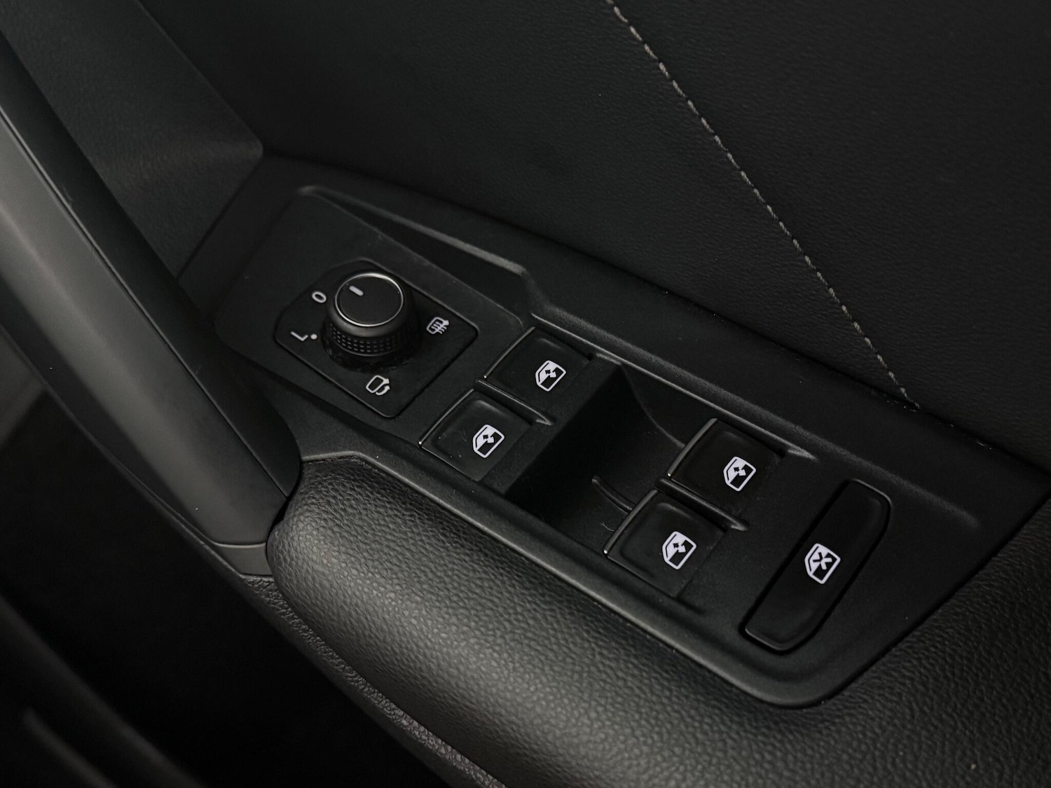 Used Volkswagen Tiguan 2020 for sale - 77260247: Photo 37