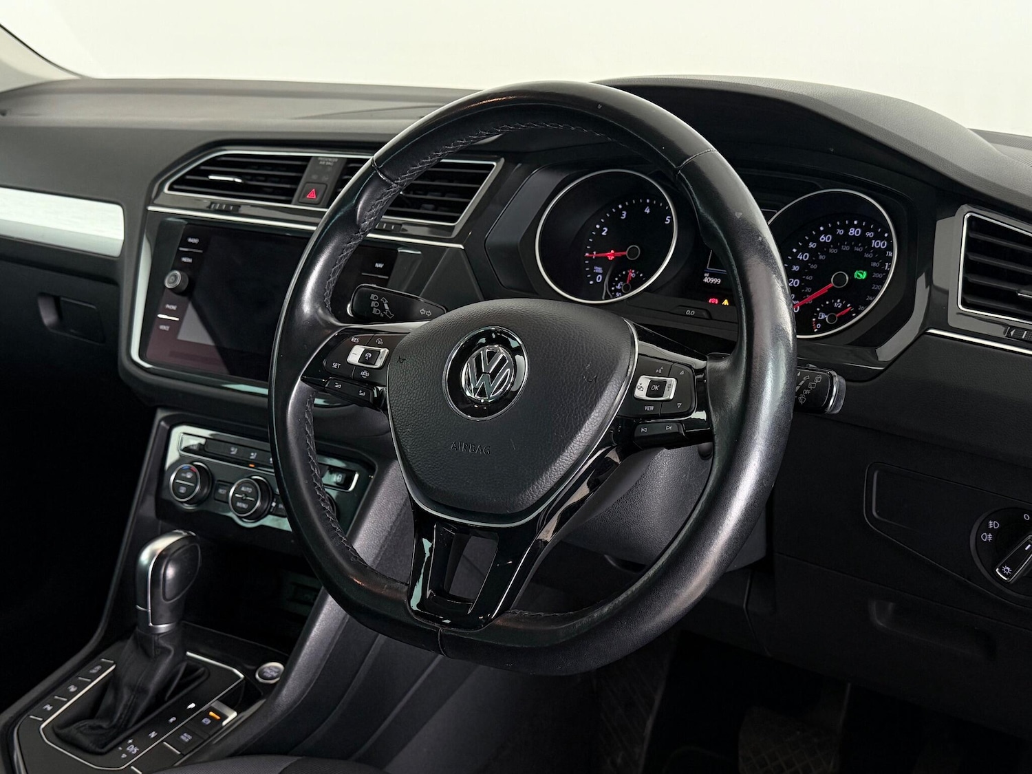 Used Volkswagen Tiguan 2019 for sale - 76467443: Photo 15