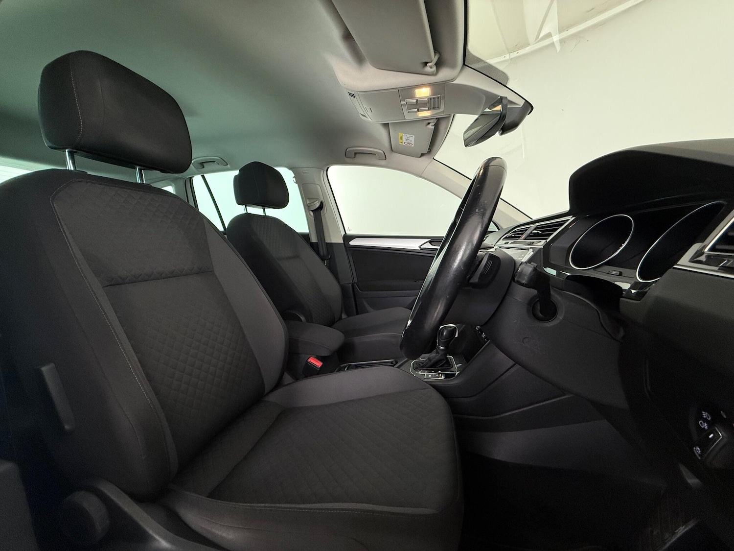 Used Volkswagen Tiguan 2019 for sale - 76467443: Photo 16