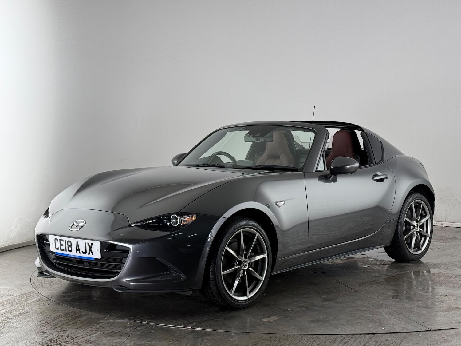 Used Mazda MX-5 2018 for sale - 77182942: Photo 2