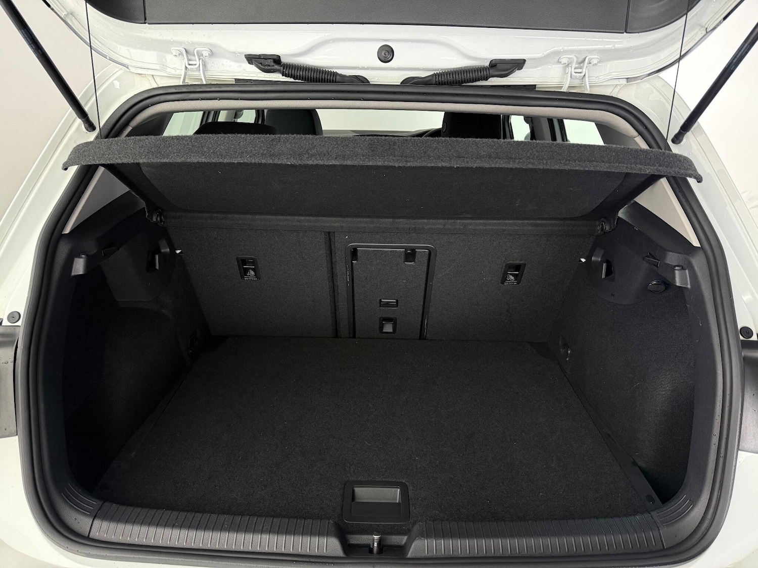 Used Volkswagen Golf 2020 for sale - 77221810: Photo 10