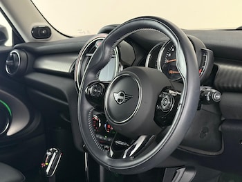 Used MINI Hatch 2021 for sale - 78898896: Photo