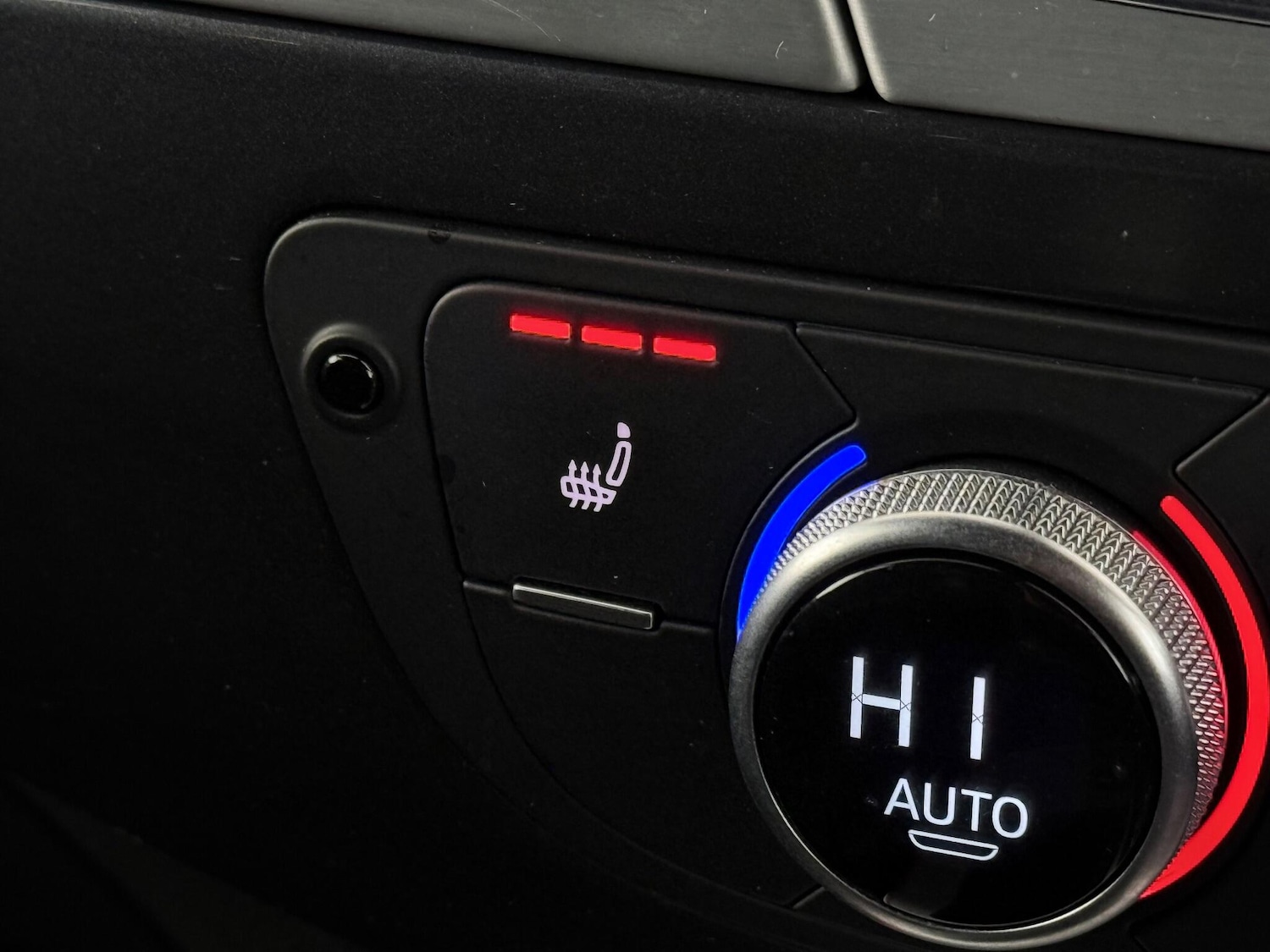 Used Audi Q7 2019 for sale - 76466753: Photo 47