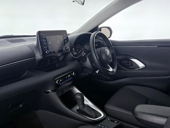 Used Toyota Yaris 2022 for sale - 78602179: Photo