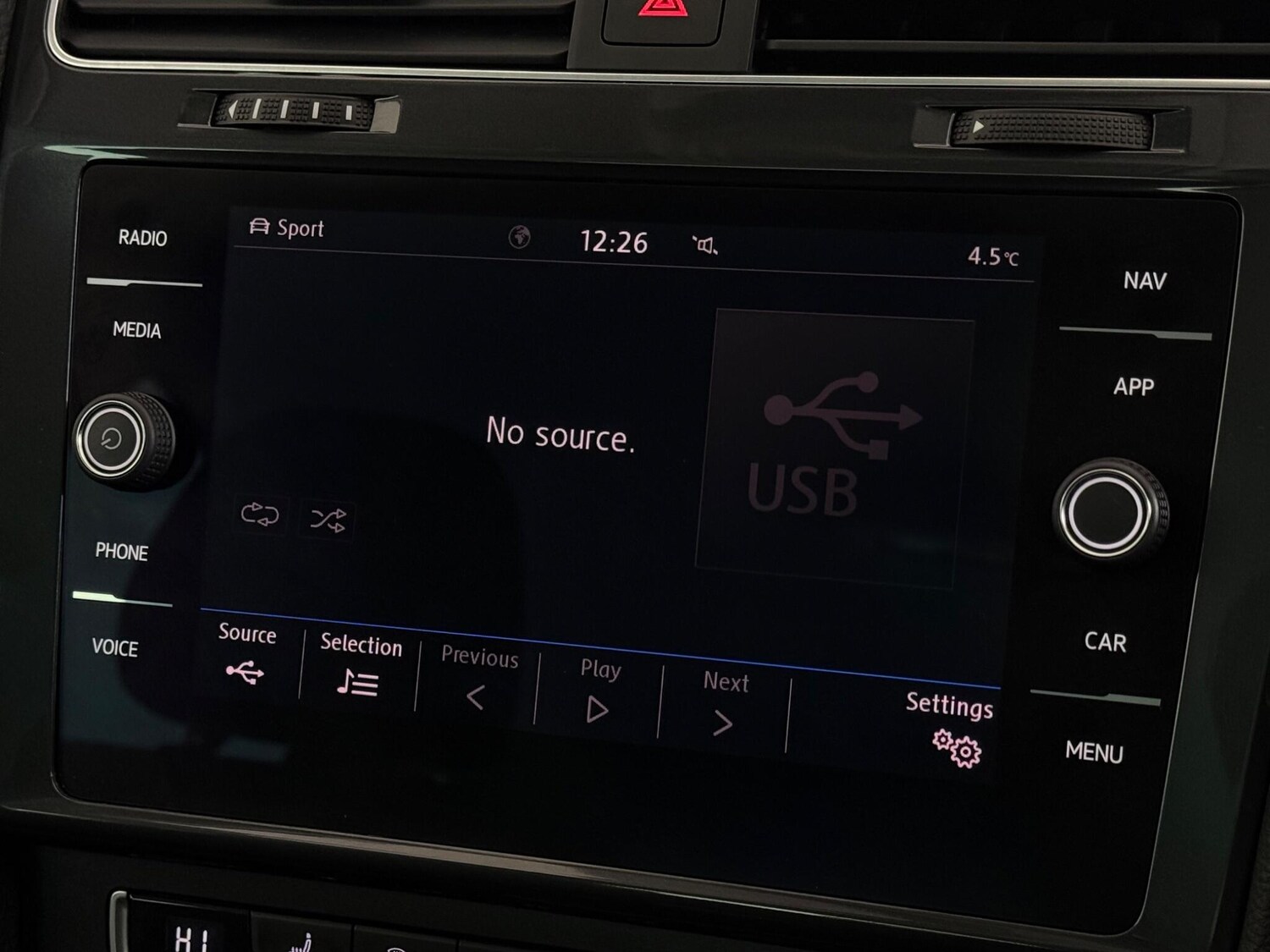 Used Volkswagen Golf 2020 for sale - 77676936: Photo 21