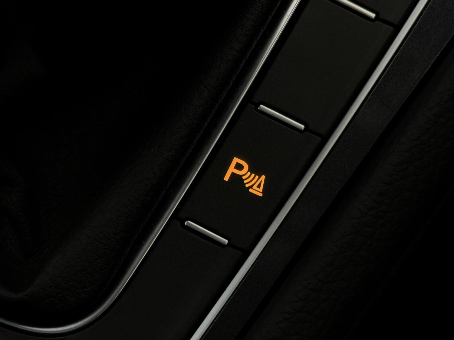 Used Volkswagen Golf 2020 for sale - 77676936: Photo 31