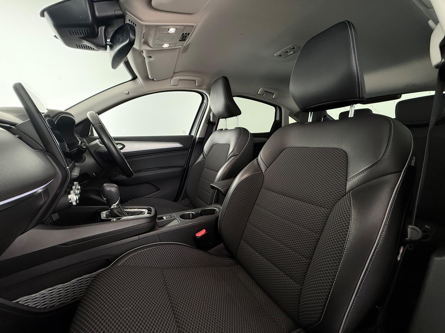 Used Renault Arkana 2022 for sale - 77854376: Photo 11