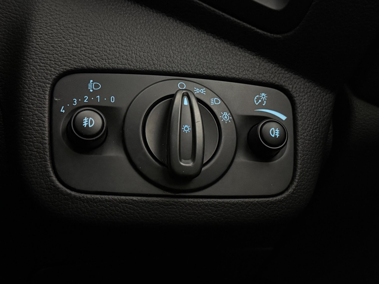 Used Ford Kuga 2019 for sale - 77183074: Photo 28