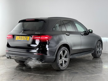 Used Mercedes-Benz GLC 2019 for sale - 76538962: Photo