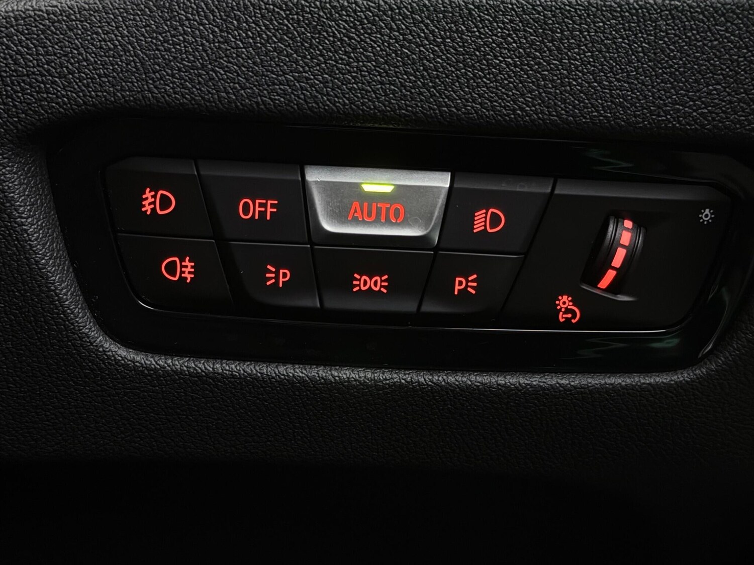 Used BMW 3 Series 2019 for sale - 78210664: Photo 22