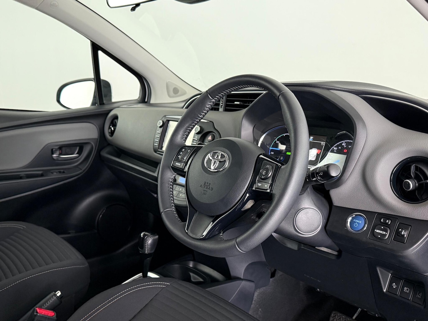 Used Toyota Yaris 2017 for sale - 77182714: Photo 14