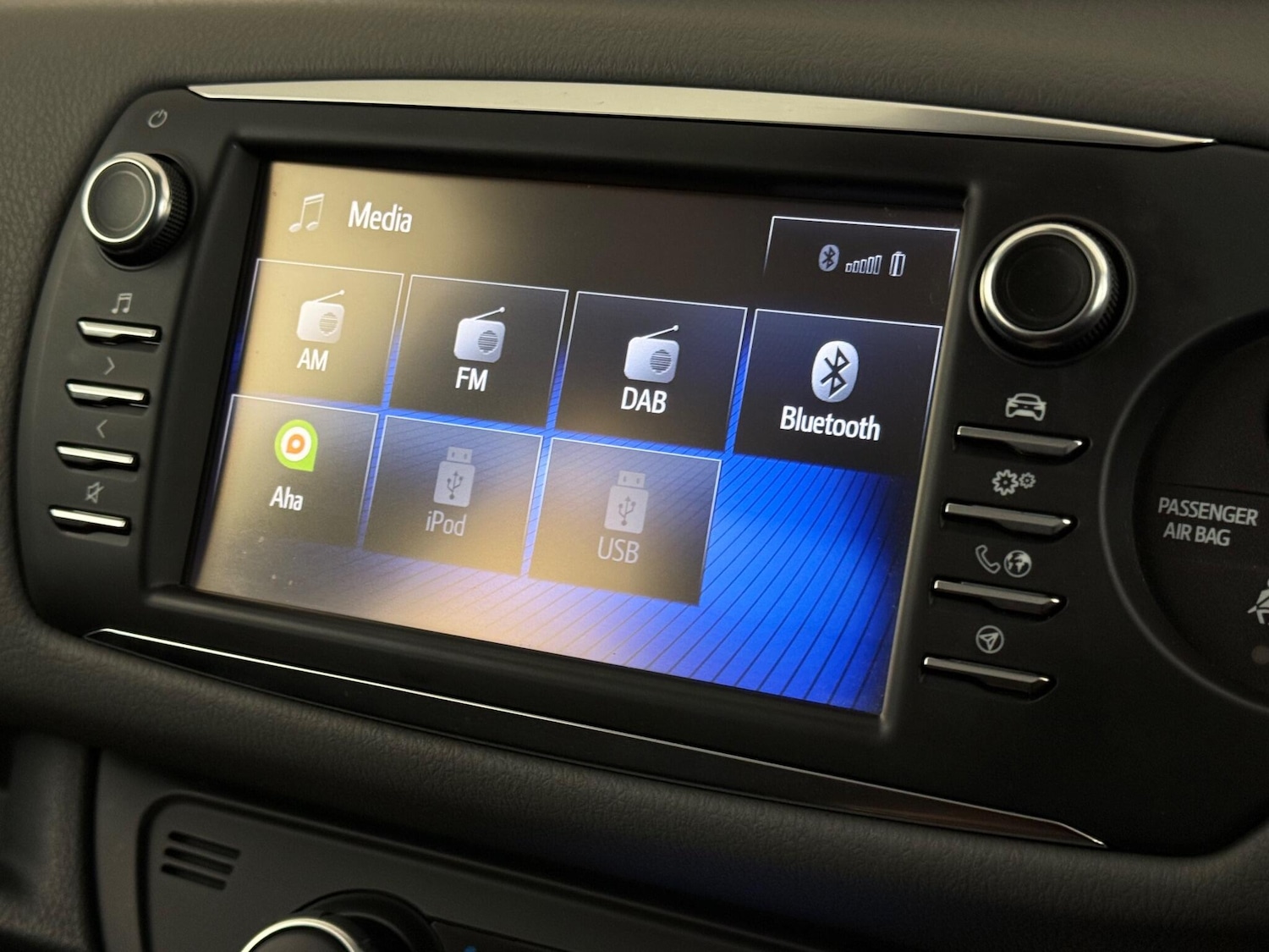 Used Toyota Yaris 2017 for sale - 77182714: Photo 24