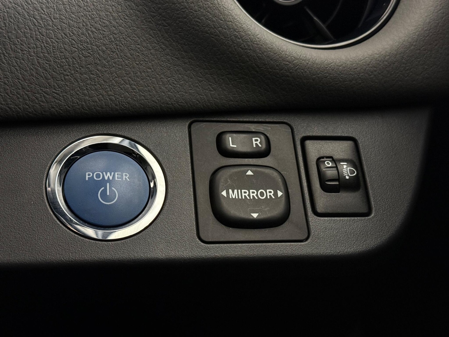 Used Toyota Yaris 2017 for sale - 77182714: Photo 26