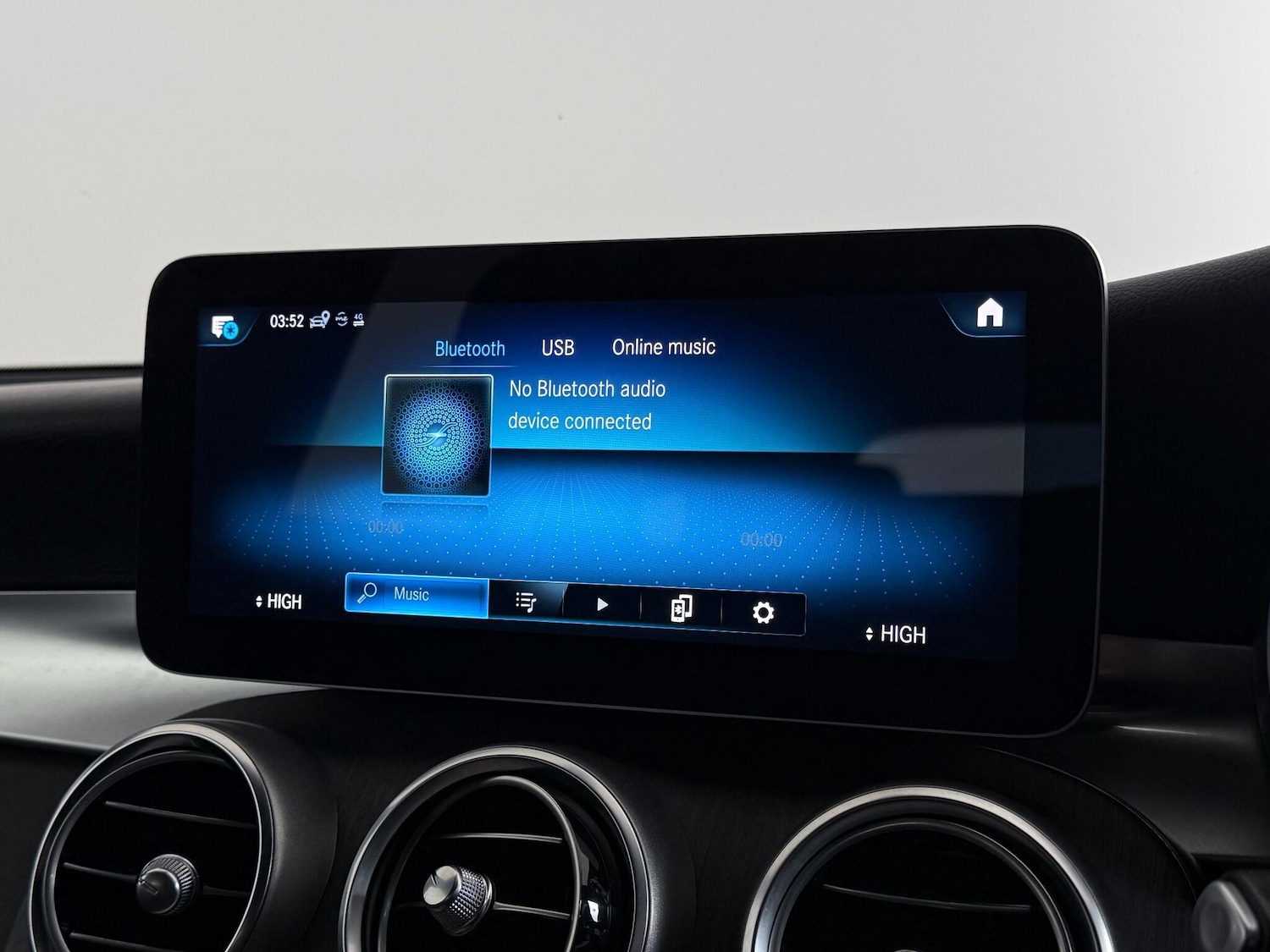 Used Mercedes-Benz GLC 2019 for sale - 77182868: Photo 30