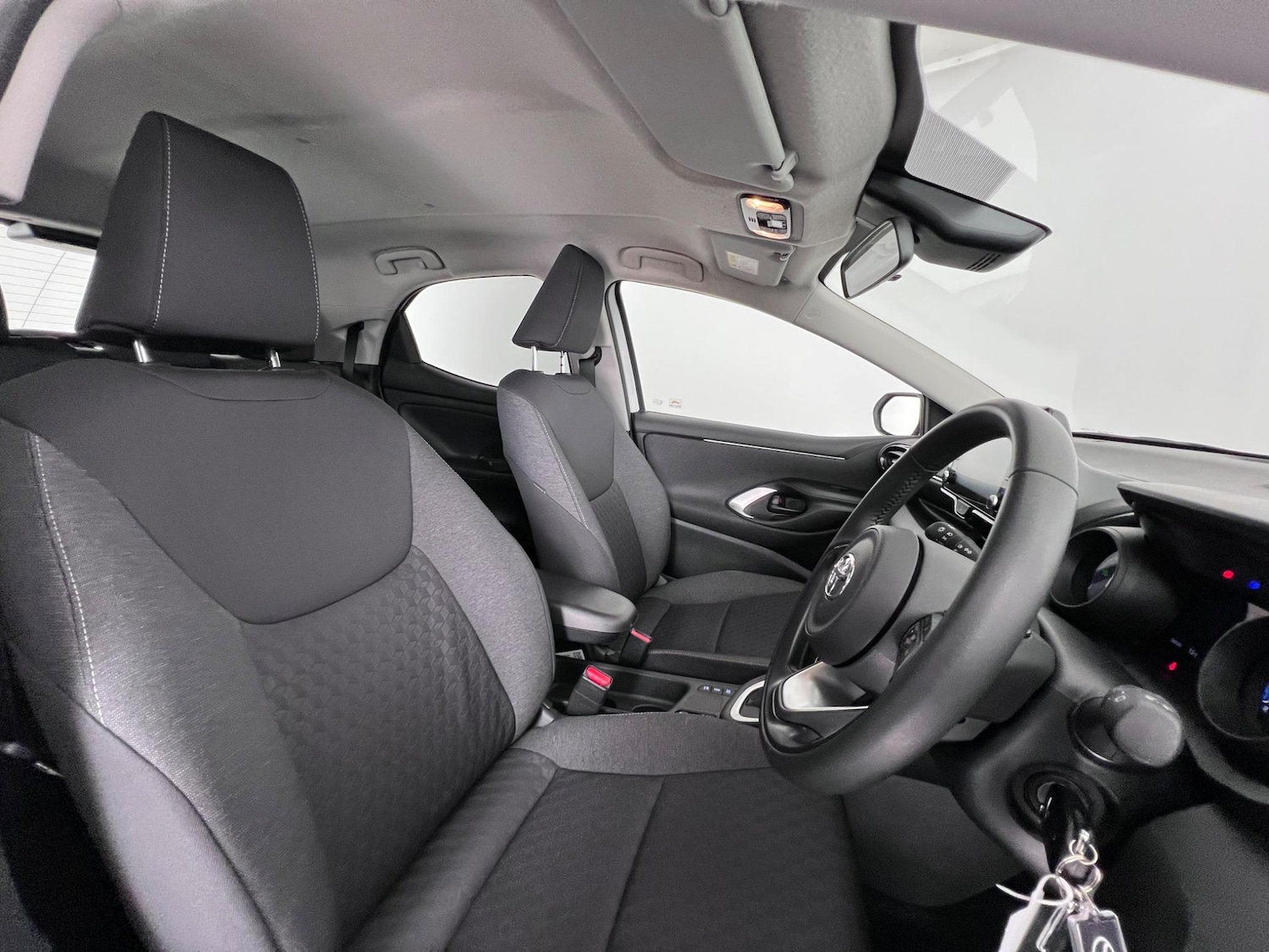 Used Toyota Yaris 2023 for sale - 77182623: Photo 11