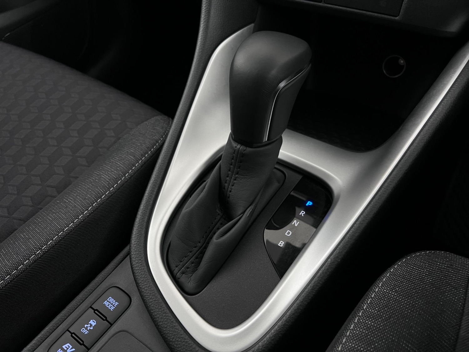 Used Toyota Yaris 2023 for sale - 77182623: Photo 29