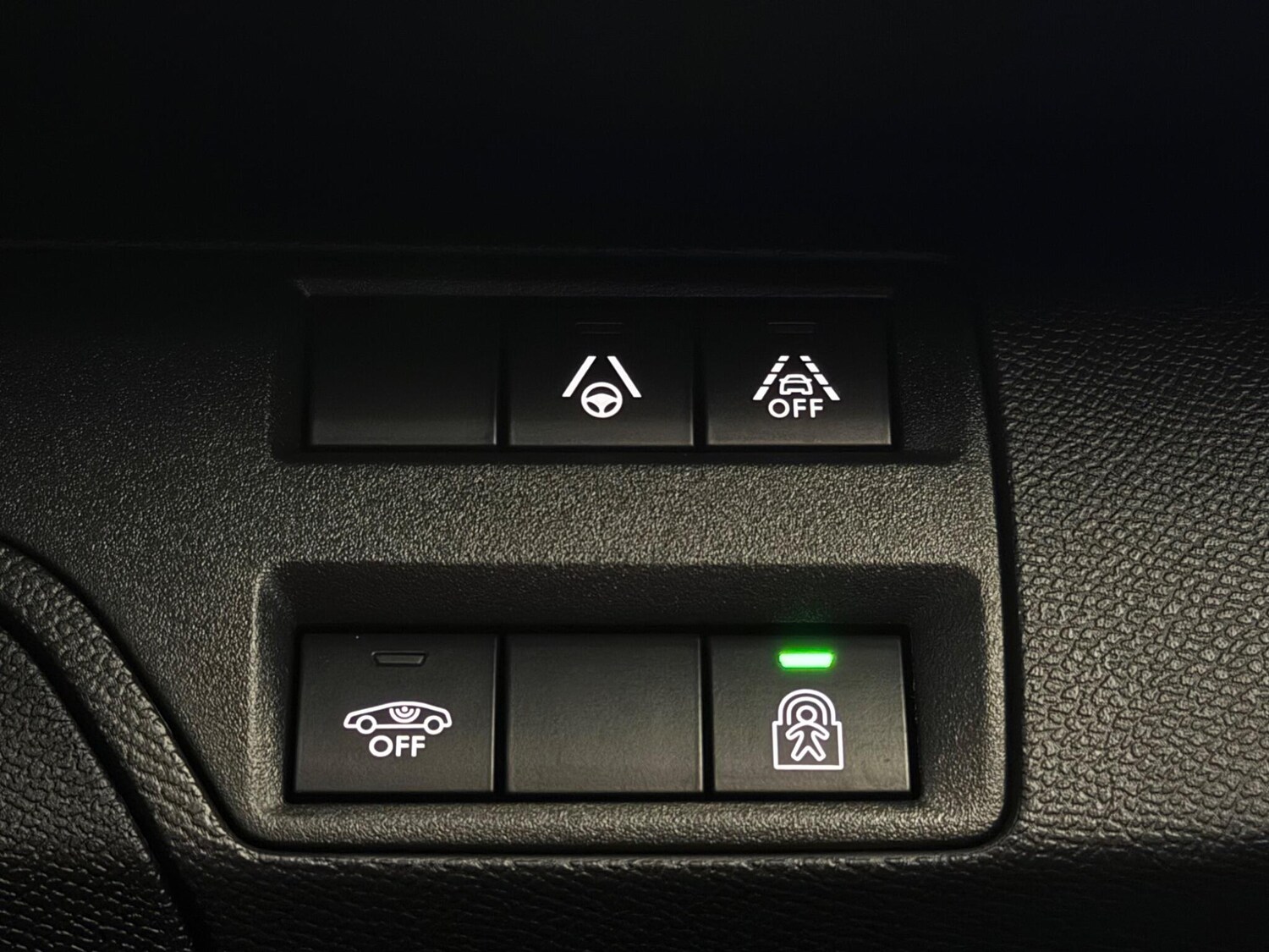 Used Peugeot 3008 2021 for sale - 77575525: Photo 24