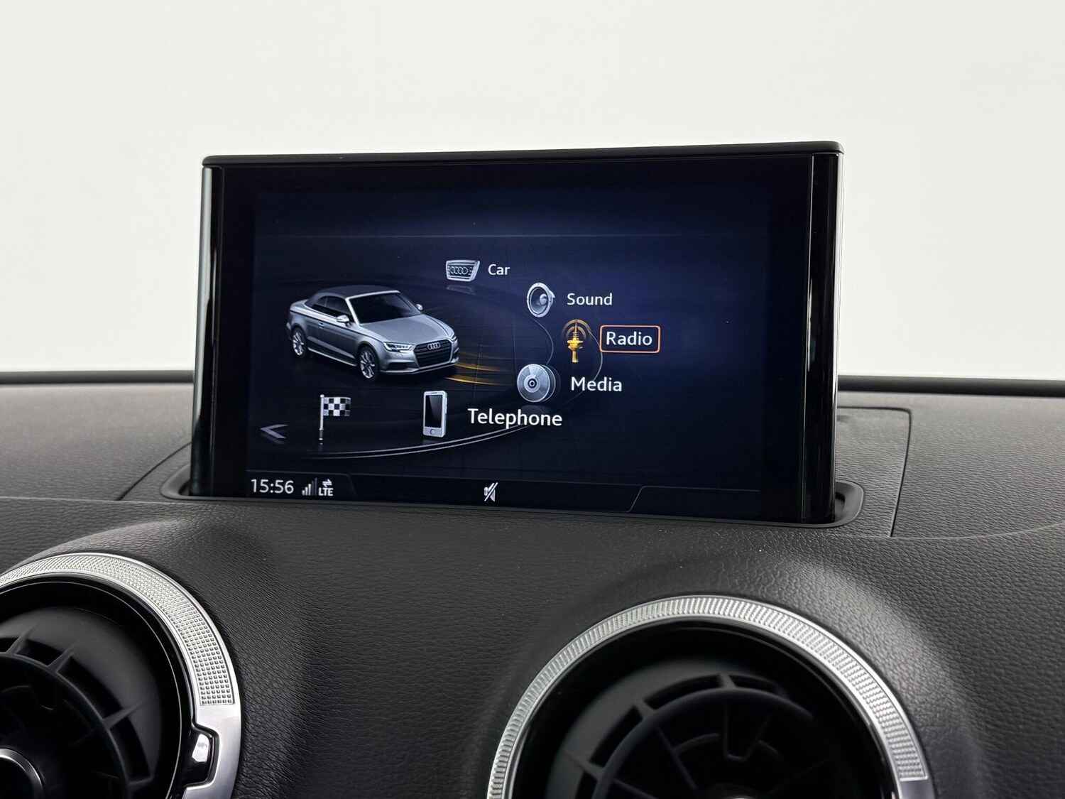 Used Audi A3 Cabriolet 2017 for sale - 77260128: Photo 30