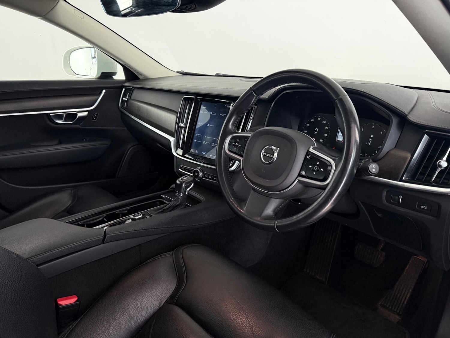 Used Volvo V90 2018 for sale - 76467332: Photo 15