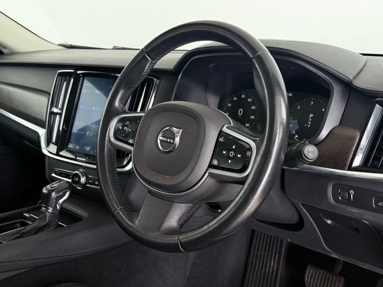 Used Volvo V90 2018 for sale - 76467332: Photo 26