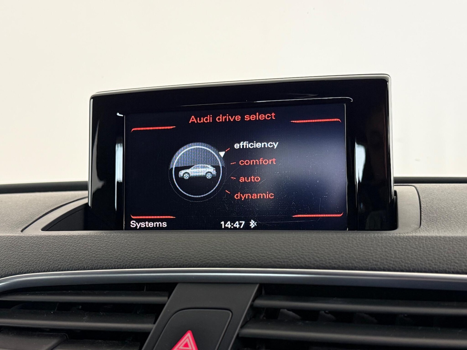 Used Audi Q3 2016 for sale - 77216656: Photo 32