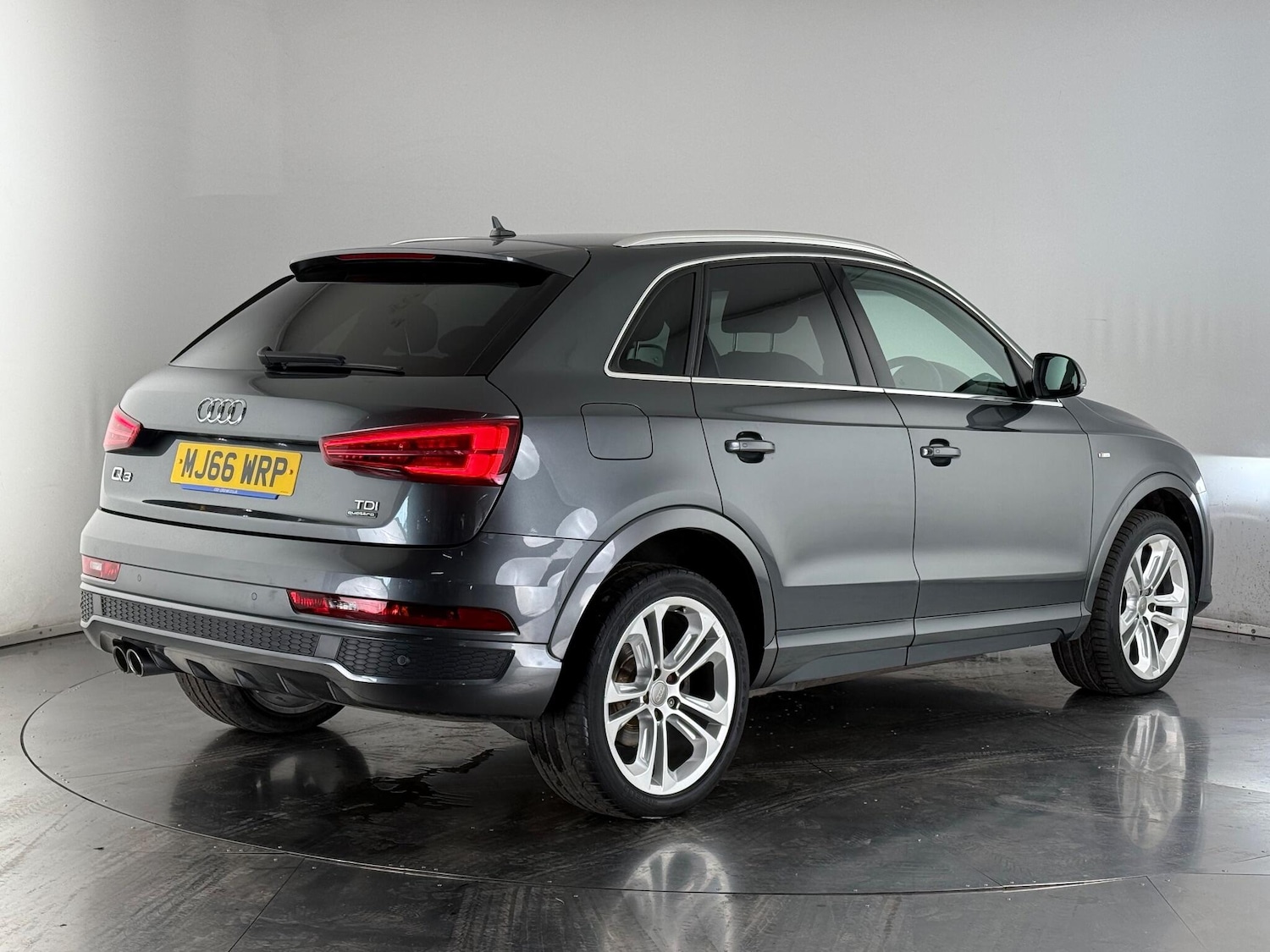 Used Audi Q3 2016 for sale - 77216656: Photo 4