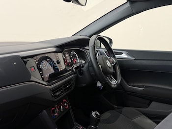 Used Volkswagen Polo 2018 for sale - 78692045: Photo