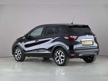 Used Renault Captur 2018 for sale - 77825351: Photo
