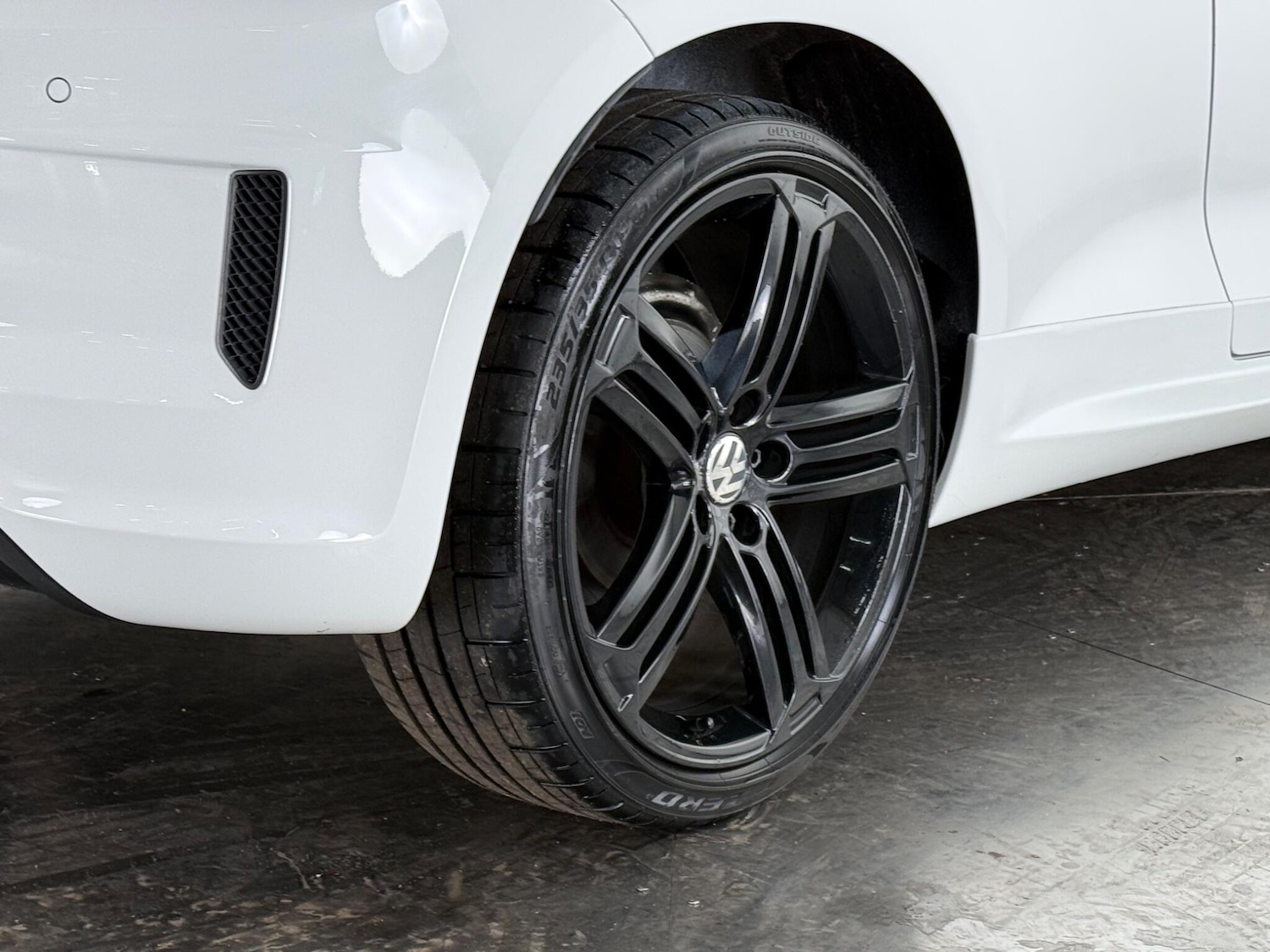 Used Volkswagen Scirocco 2017 for sale - 76467307: Photo 11