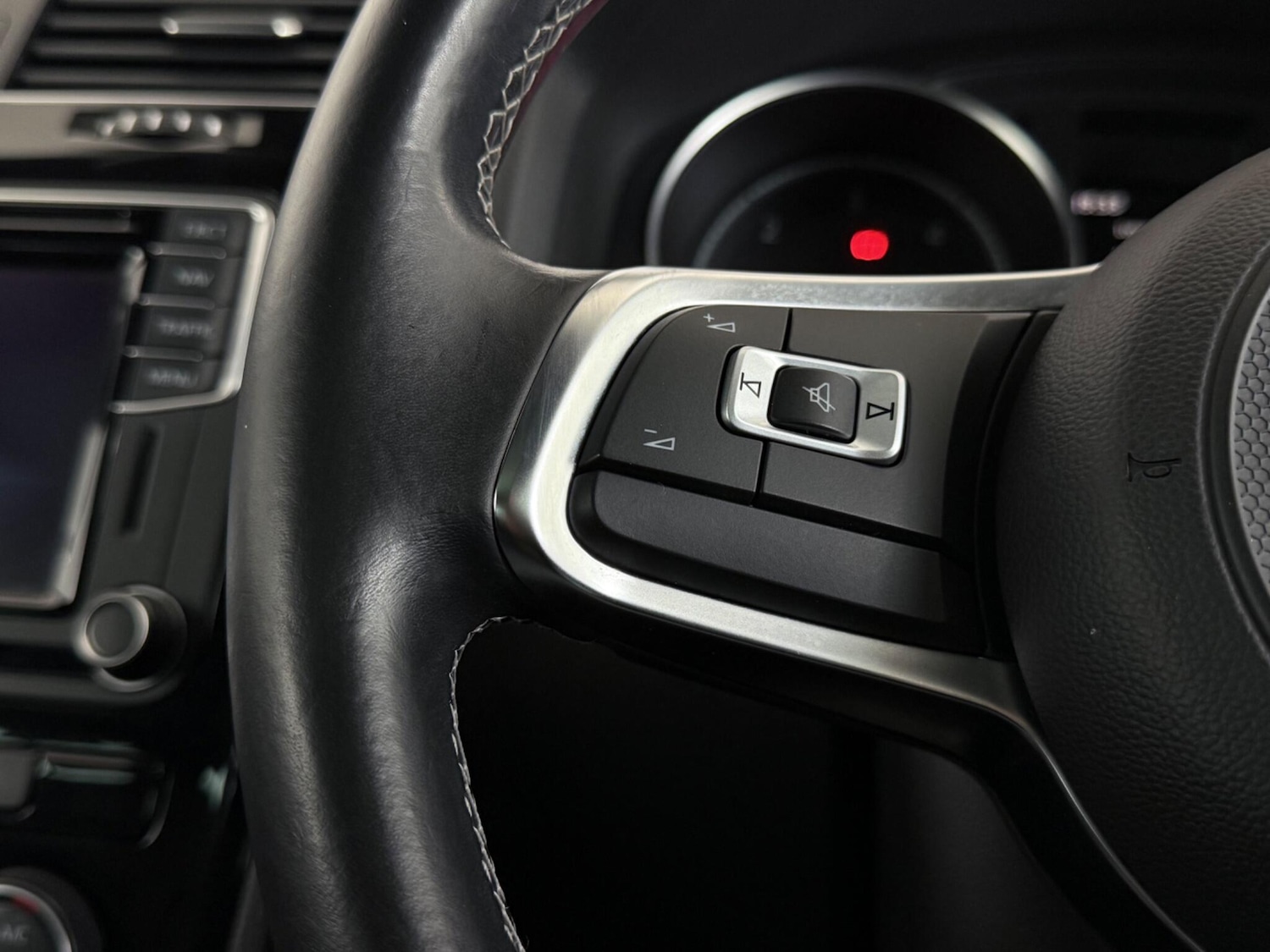 Used Volkswagen Scirocco 2017 for sale - 76467307: Photo 21