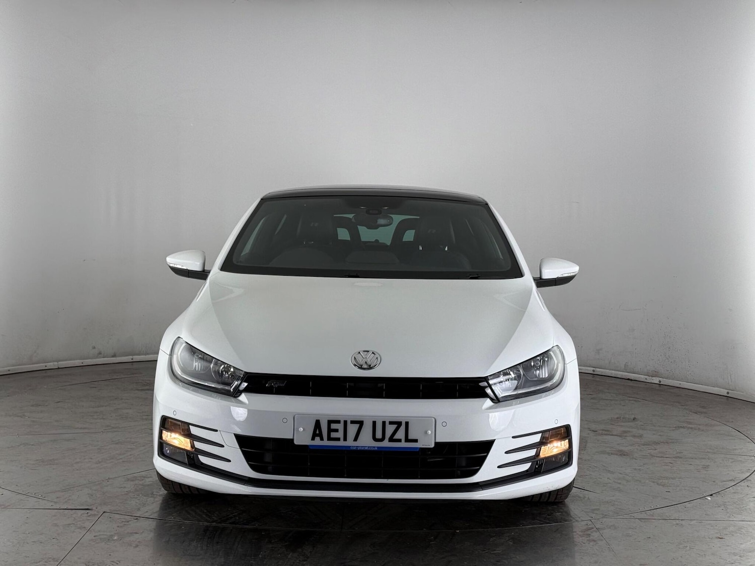 Used Volkswagen Scirocco 2017 for sale - 76467307: Photo 3