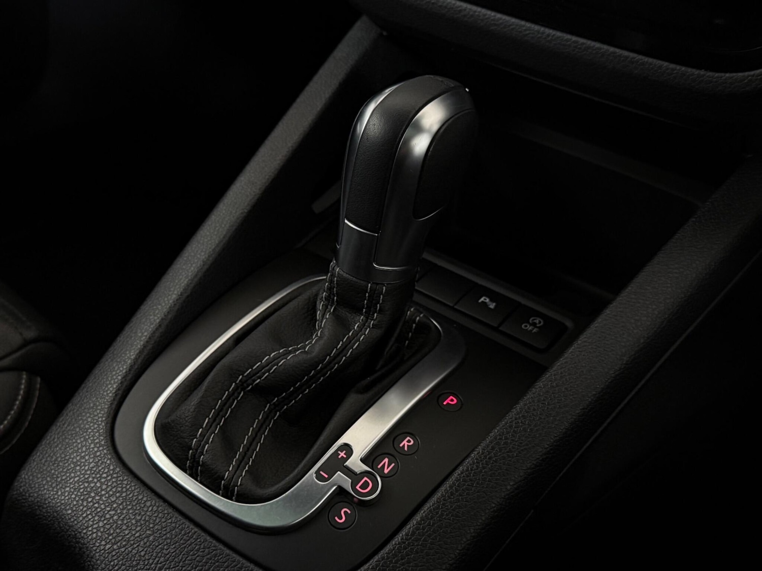 Used Volkswagen Scirocco 2017 for sale - 76467307: Photo 31