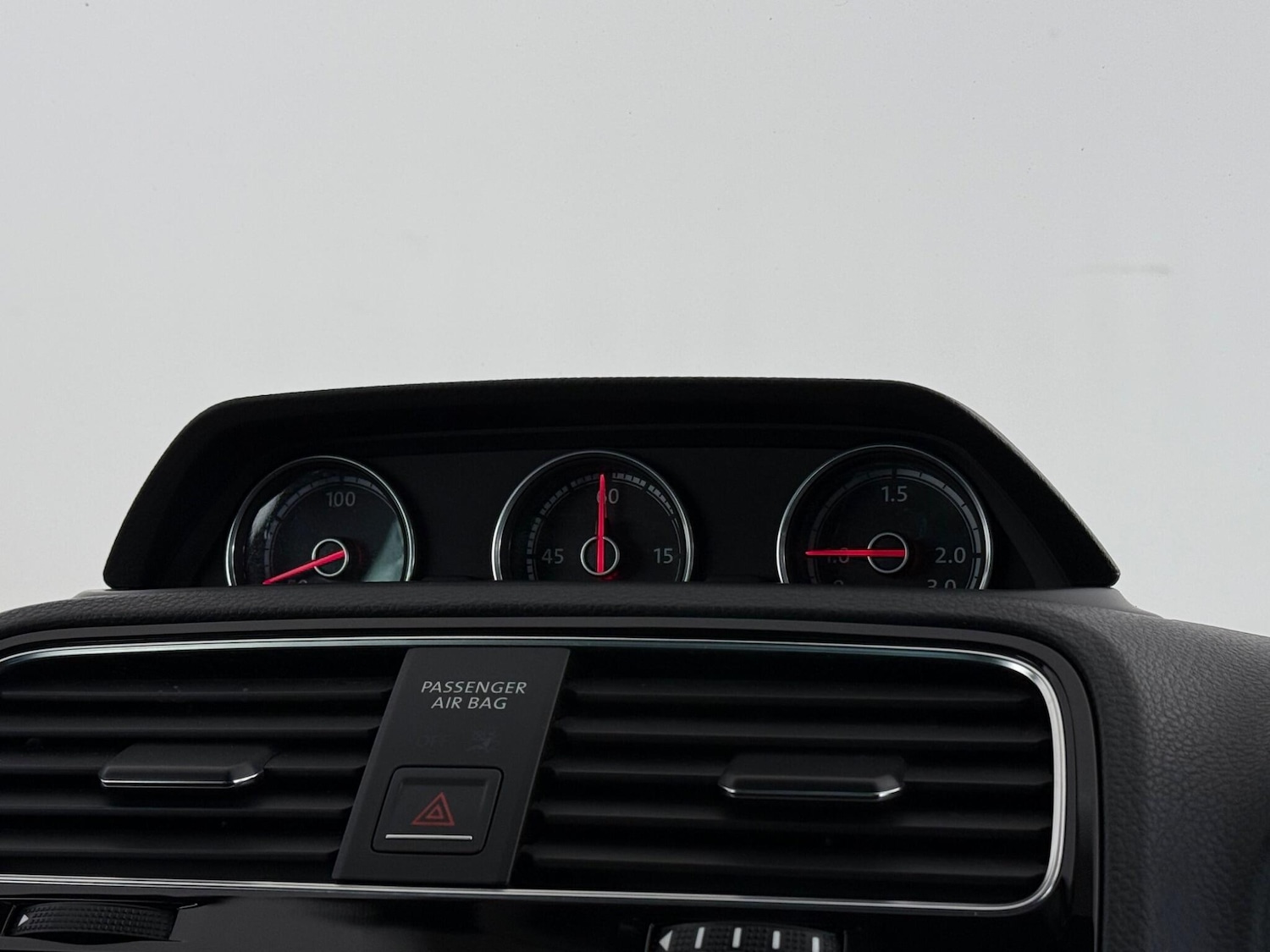 Used Volkswagen Scirocco 2017 for sale - 76467307: Photo 32