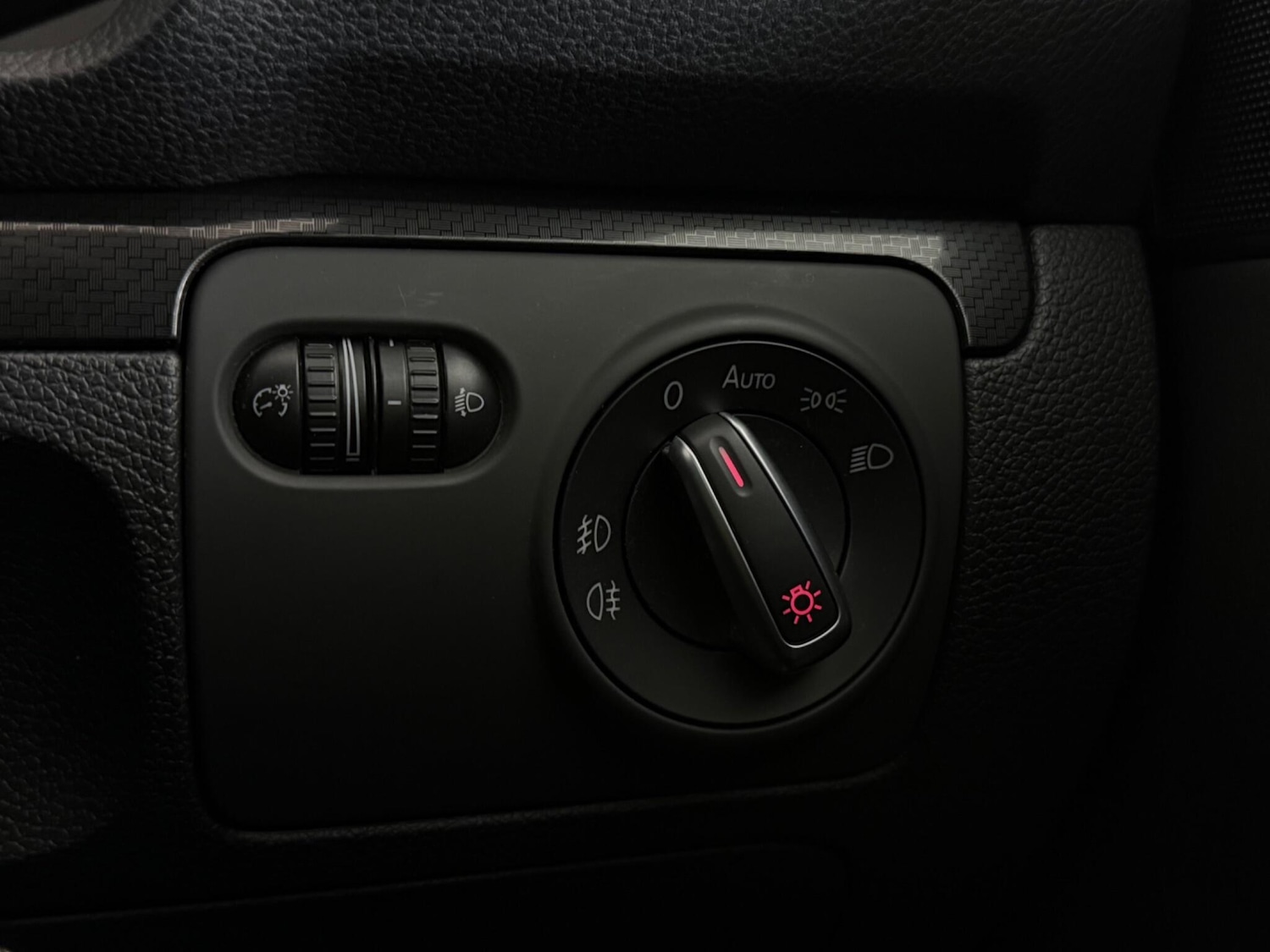 Used Volkswagen Scirocco 2017 for sale - 76467307: Photo 34