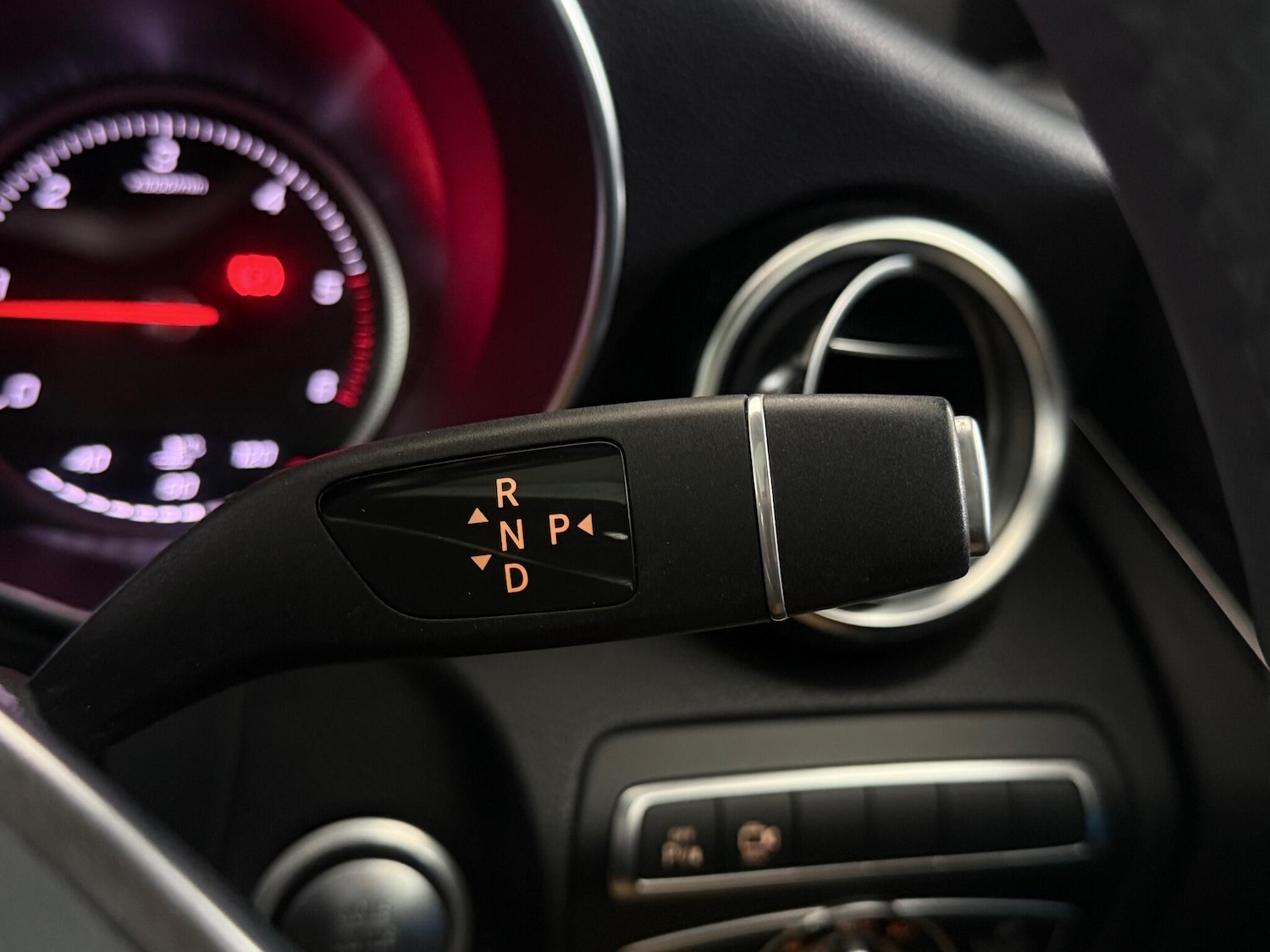 Used Mercedes-Benz GLC 2017 for sale - 77182873: Photo 25