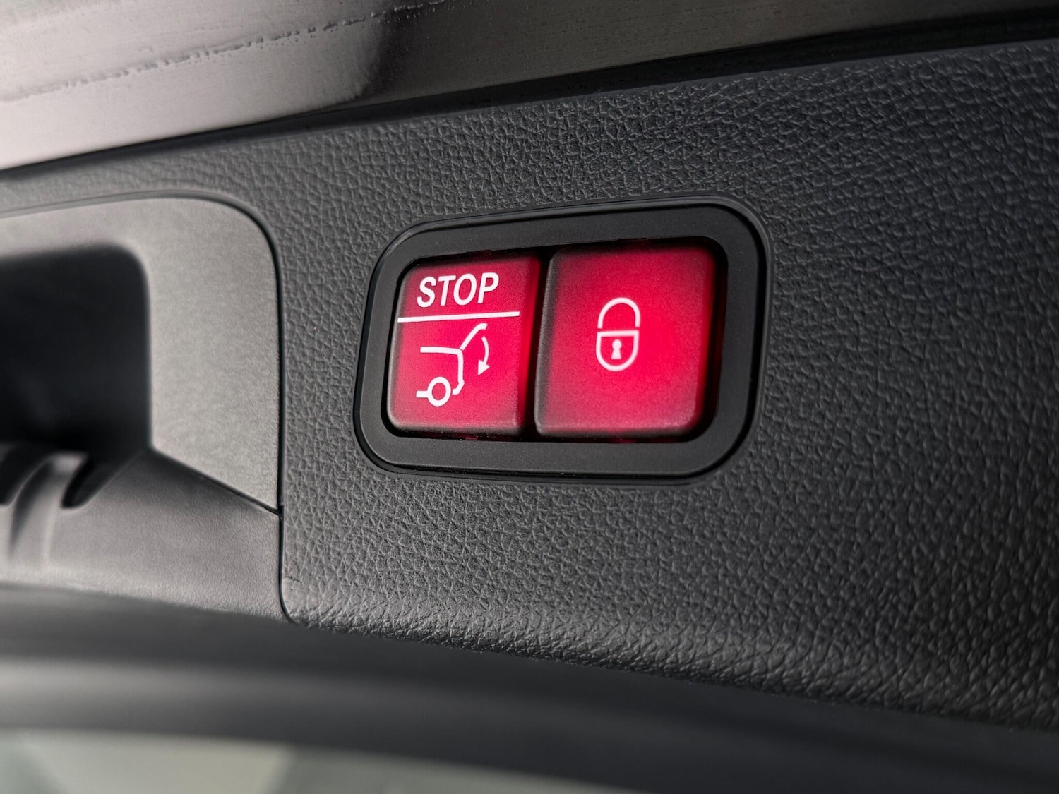 Used Mercedes-Benz GLC 2017 for sale - 77182873: Photo 6