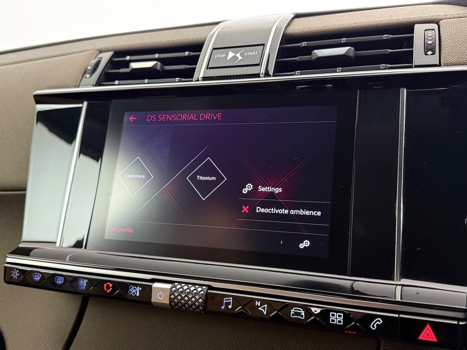 Used DS Automobiles DS 7 Crossback 2019 for sale - 77222339: Photo 22