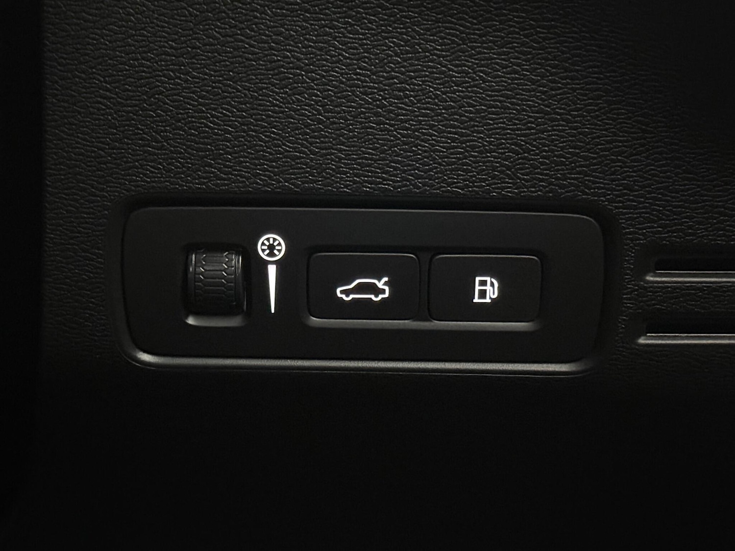 Used Volvo XC40 2020 for sale - 77183001: Photo 20