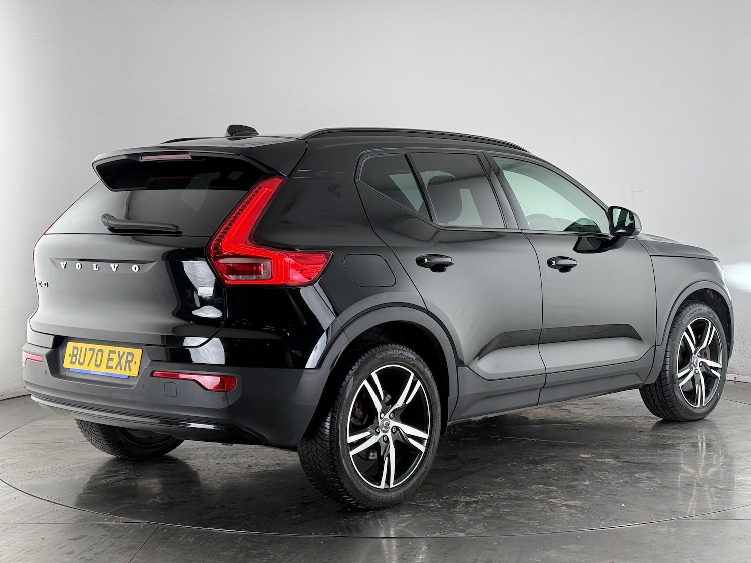 Used Volvo XC40 2020 for sale - 77183001: Photo 3