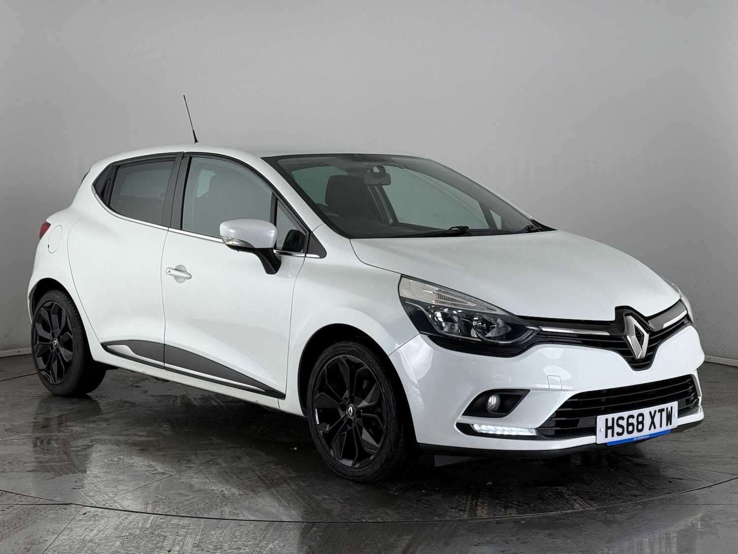 Used Renault Clio 2019 for sale - 76467029: Photo 1