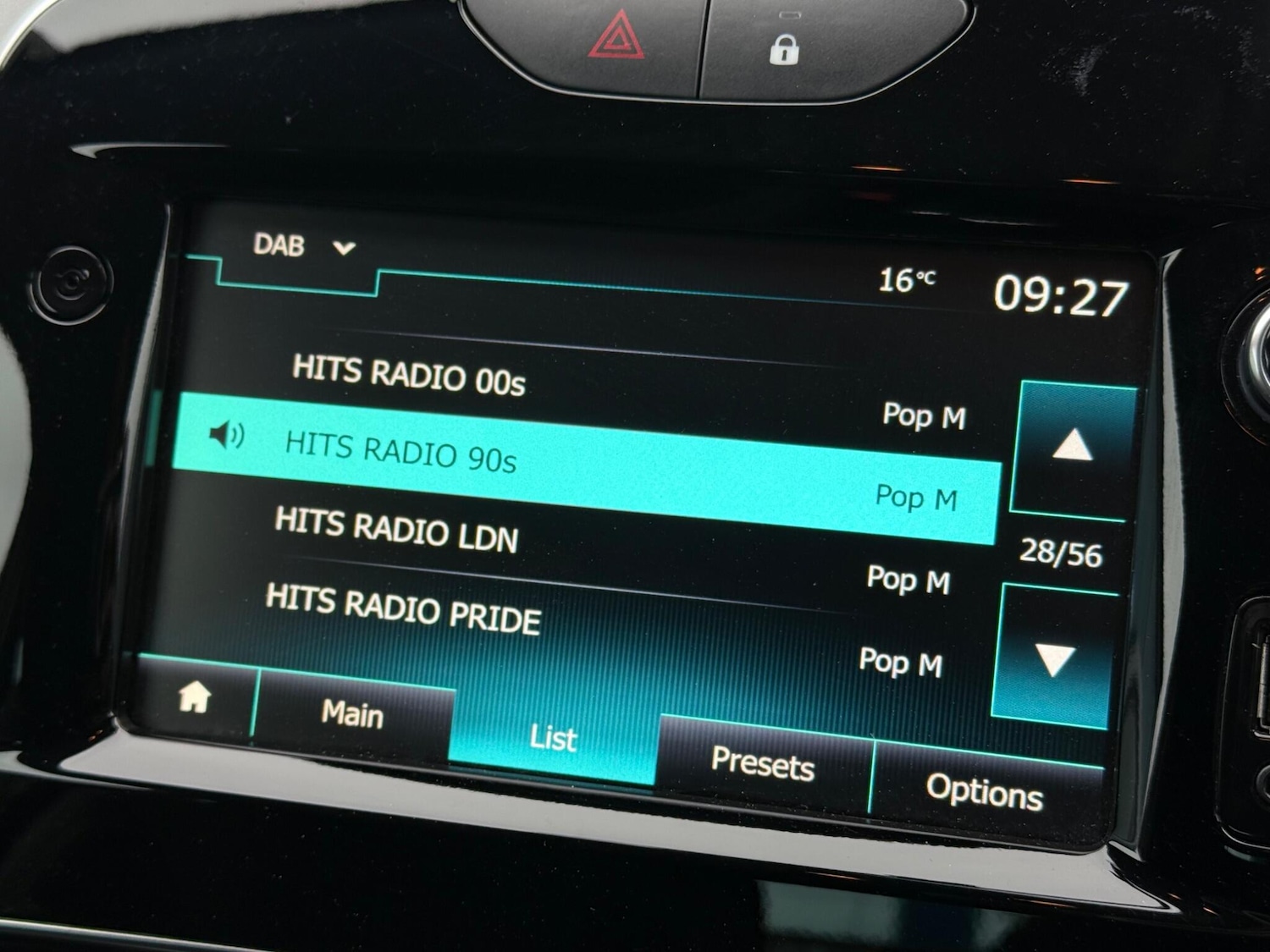 Used Renault Clio 2019 for sale - 76467029: Photo 29