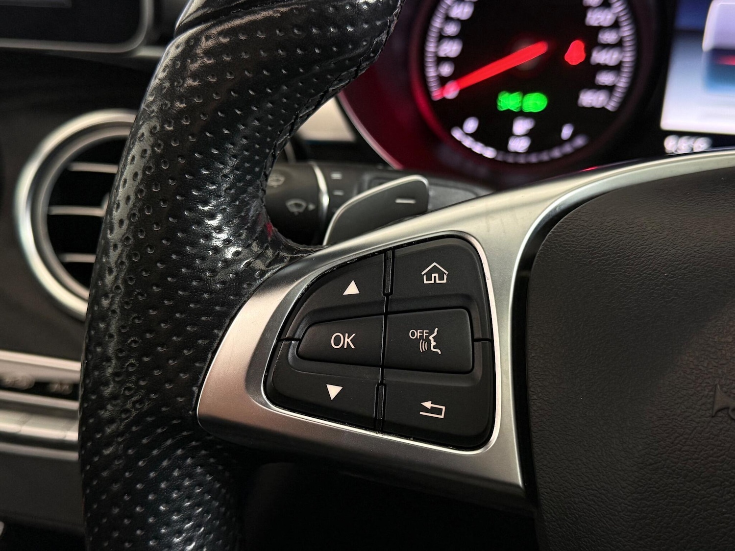 Used Mercedes-Benz GLC 2018 for sale - 77183058: Photo 18