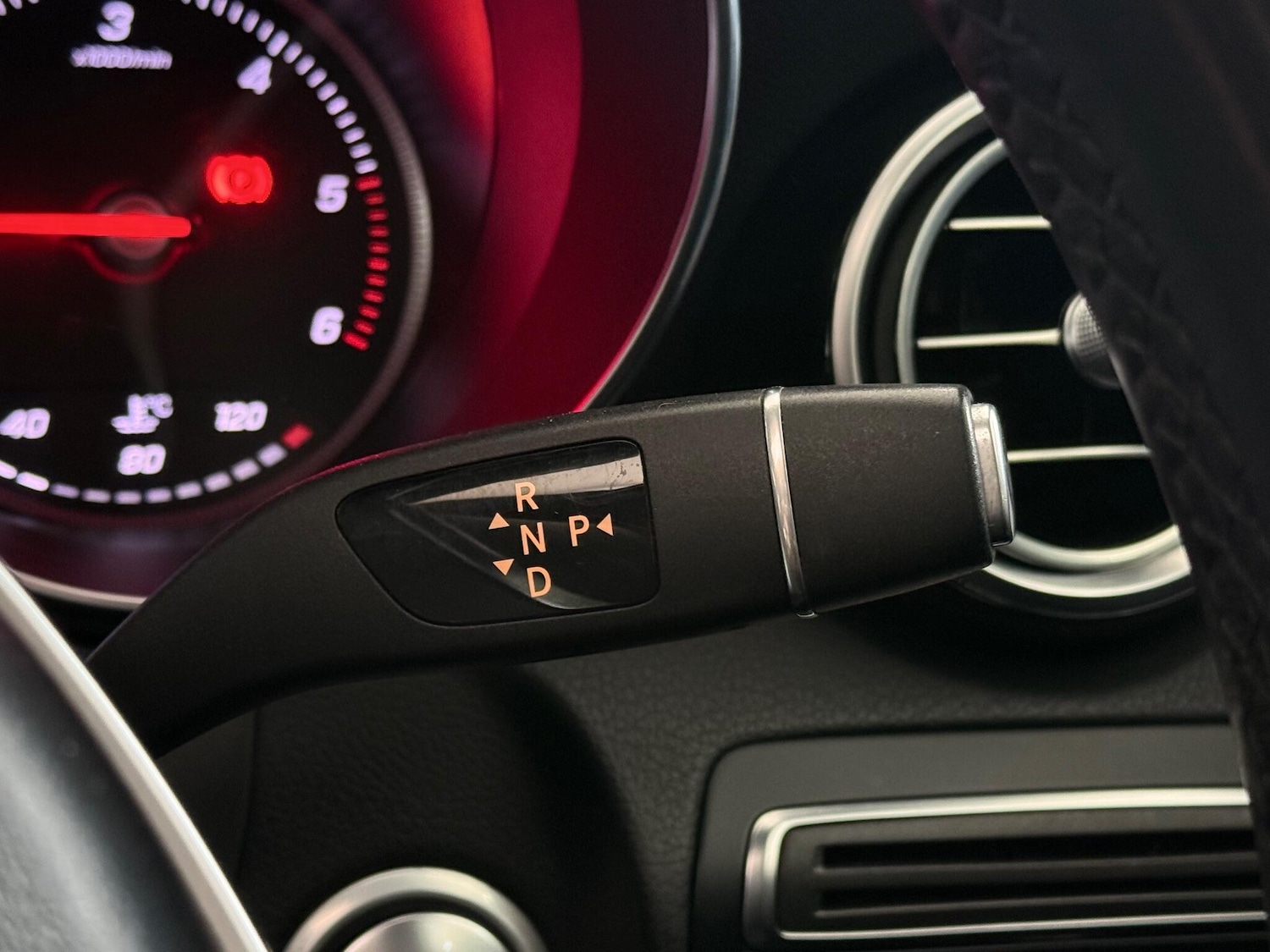 Used Mercedes-Benz GLC 2018 for sale - 77183058: Photo 22