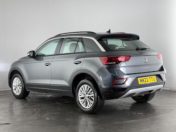 Used Volkswagen T-Roc 2022 for sale - 77332079: Photo