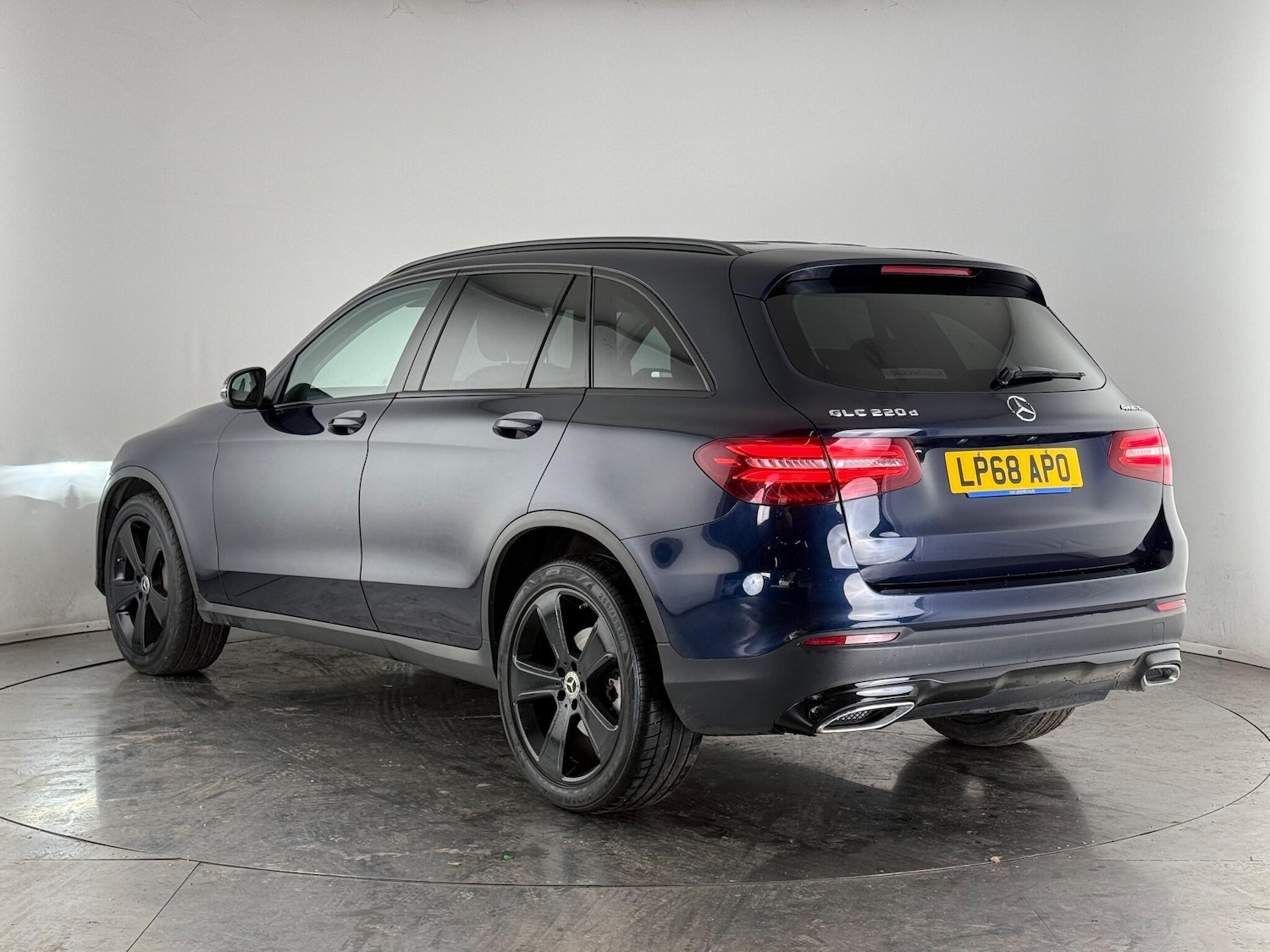 Used Mercedes-Benz GLC 2018 for sale - 77216962: Photo 4