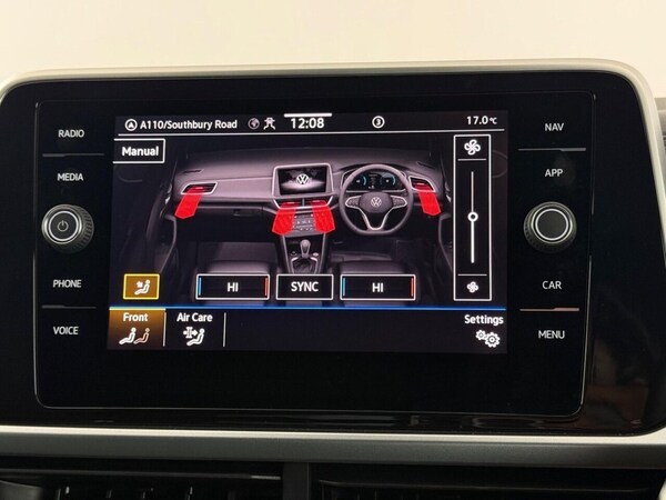 Used Volkswagen T-Roc 2024 for sale - 76148022: Photo 34