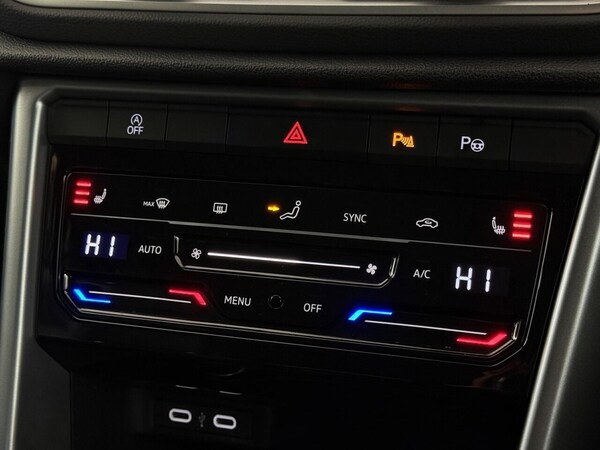 Used Volkswagen T-Roc 2024 for sale - 76148022: Photo 43
