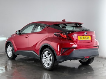 Used Toyota C-HR 2021 for sale - 77259600: Photo