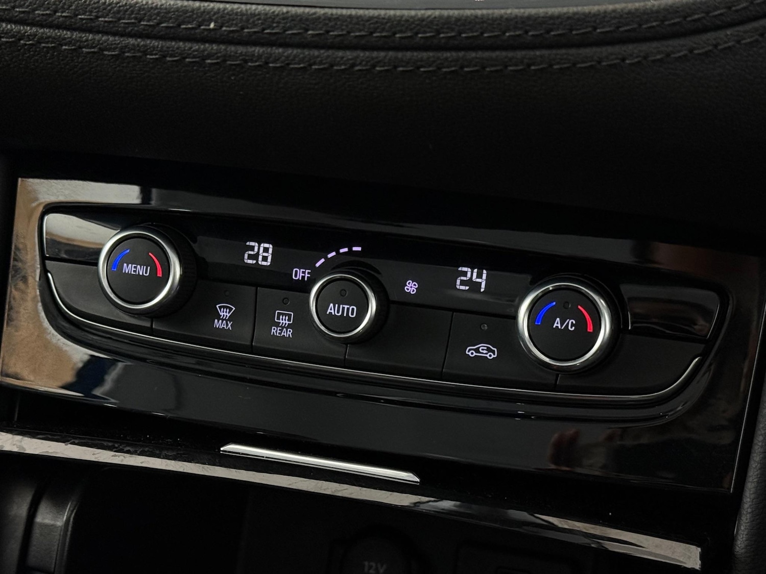 Used Vauxhall Grandland X 2018 for sale - 77216536: Photo 35