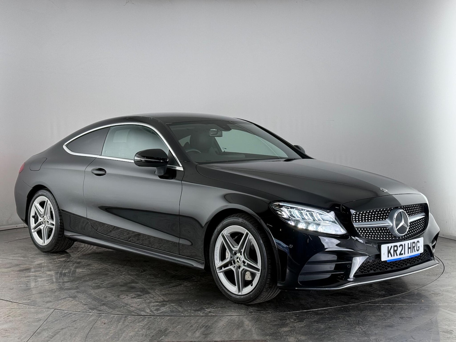 Used Mercedes-Benz C Class 2021 for sale - 76607559: Photo 1